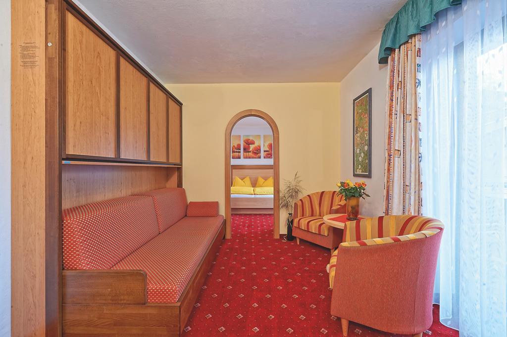 Hotel Garni Wolfgang Saalbach-Hinterglemm Pokoj fotografie